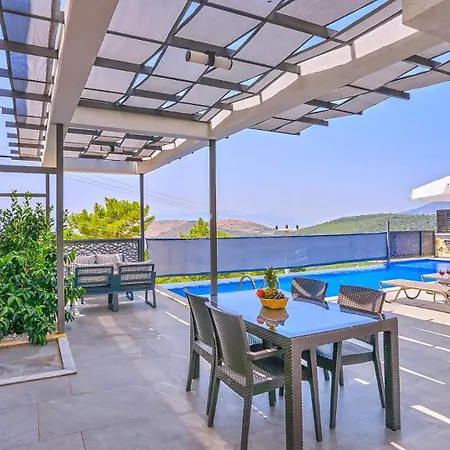 2 Bedroom 6289 Villa Kalkan