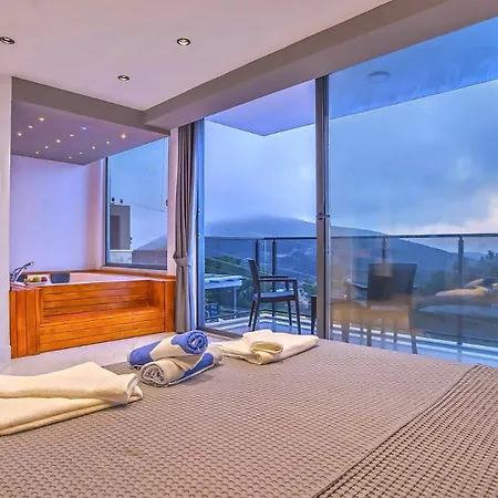 2 Bedroom 6289 Villa Kalkan