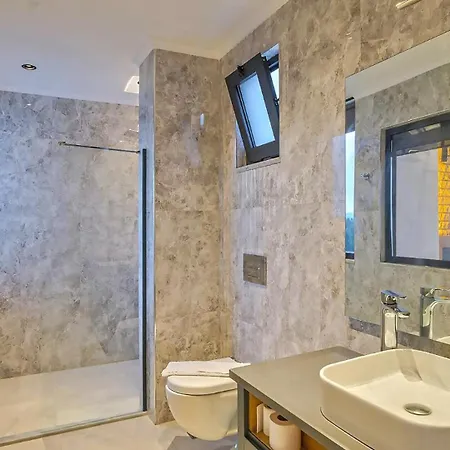 2 Bedroom 6289