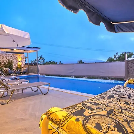 Villa 2 Bedroom 6289 *